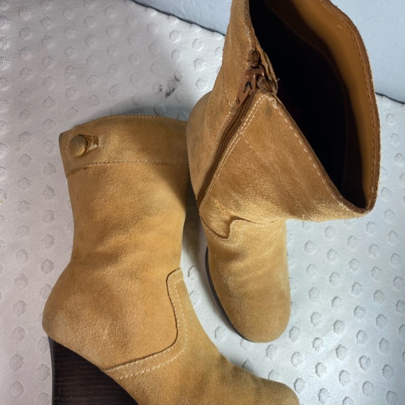 Vintage Yellow Box Womens Suede Dime Boots Wedge Heel Mid-Calf - Picture 13 of 16